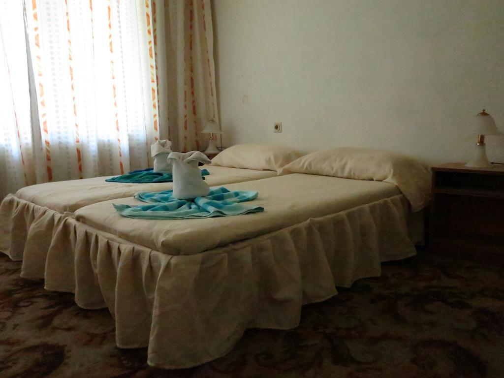 Hotel Tango Golden Sands Room photo