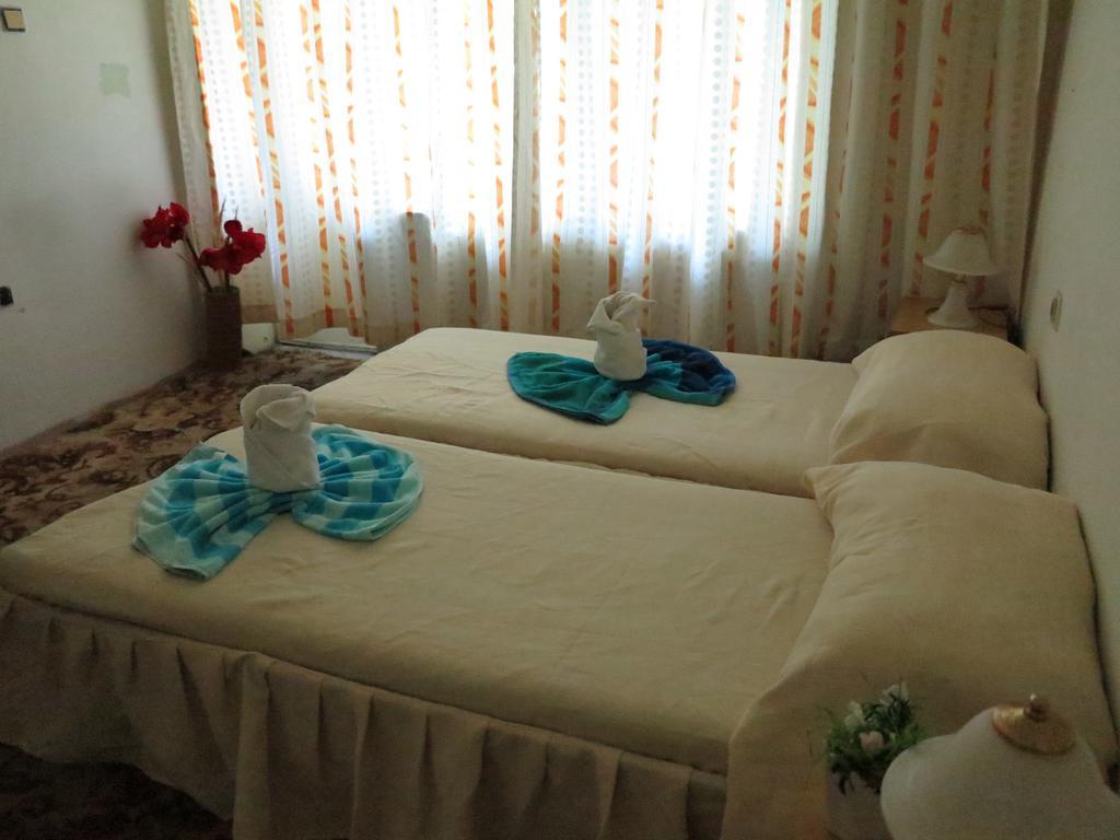 Hotel Tango Golden Sands Room photo